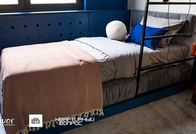 Квартирный вопрос, Переделка с луной и виолончелью , Диваны Gliver, Бескаркасная и мягкая кровать Фри от Gliver, стильная бескаркасная кровать на заказ